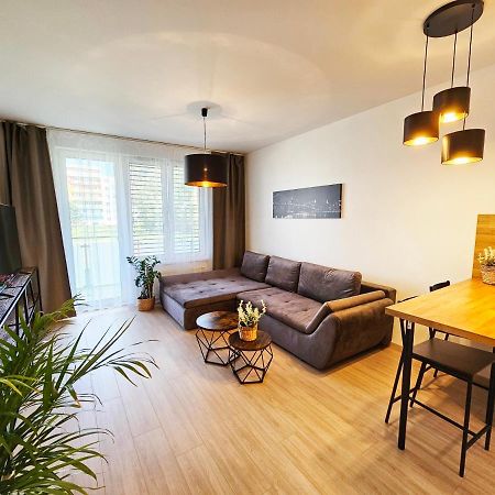 2 Room Apartment, New Building, Bosakova Street, 28 Bratislava Bagian luar foto